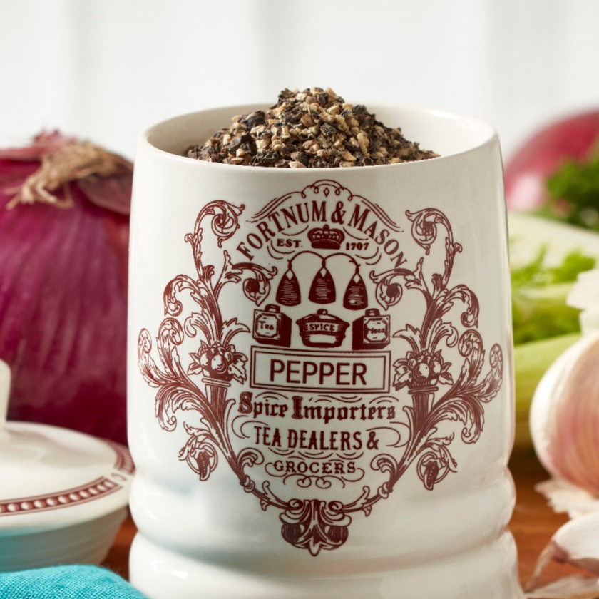 Ceramic Pot of Pepper, 85g £14.95 (£16.61/100g)