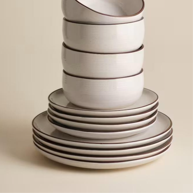 12 Piece Michigan Rim Dinner Set £50 Image