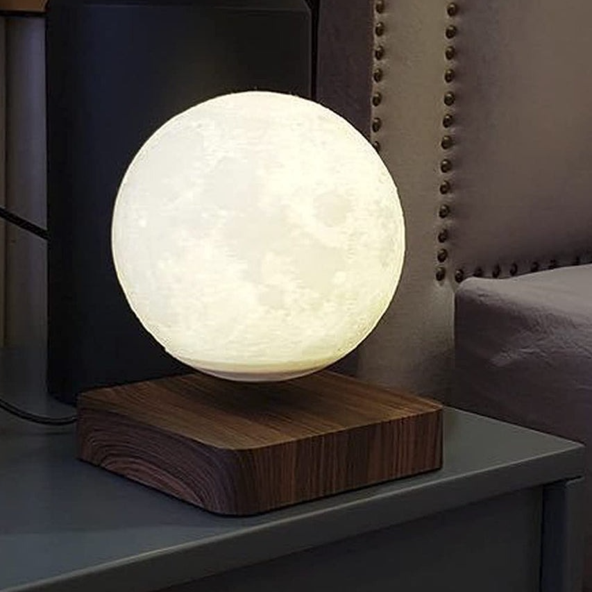 Floating 3D Moon Night Light Lamp (Levitating)