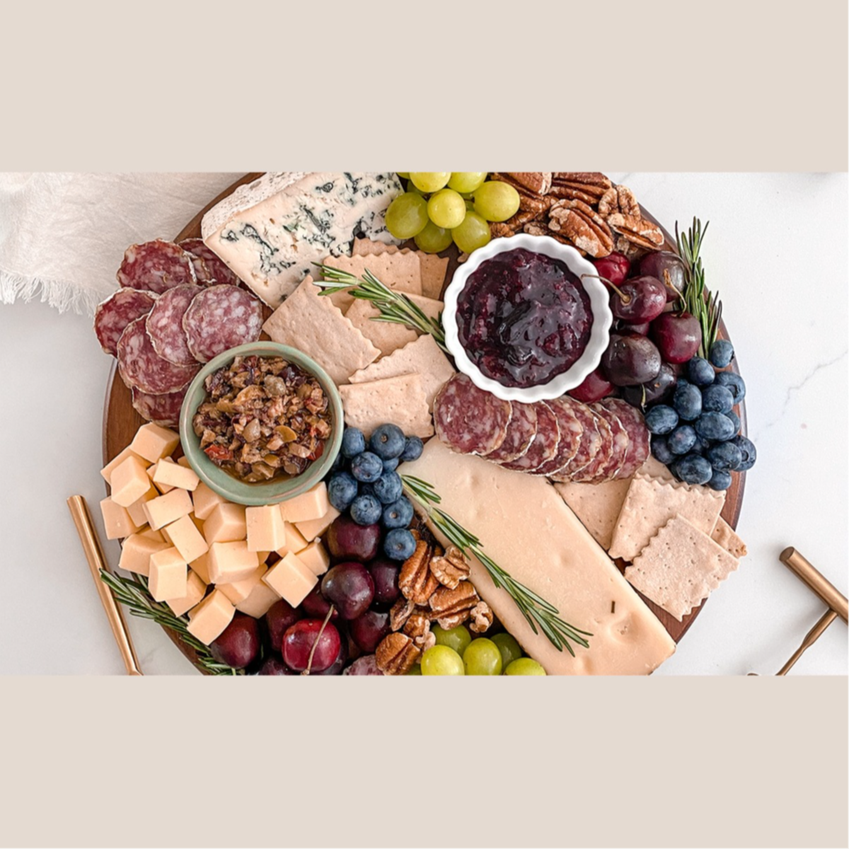 CHEESE AND CRACKER SNACK PACKABLES| Harry & David