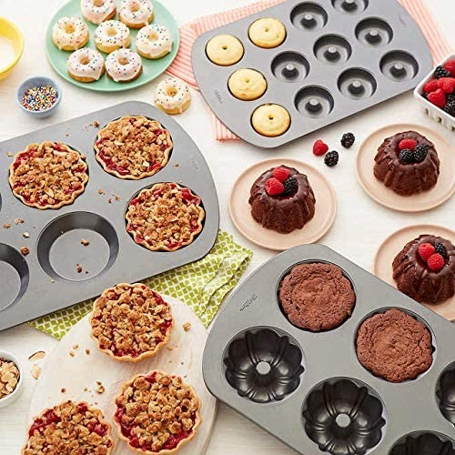 Wilton 3-Piece Mini Treat Pan Set : Amazon.ca: Home