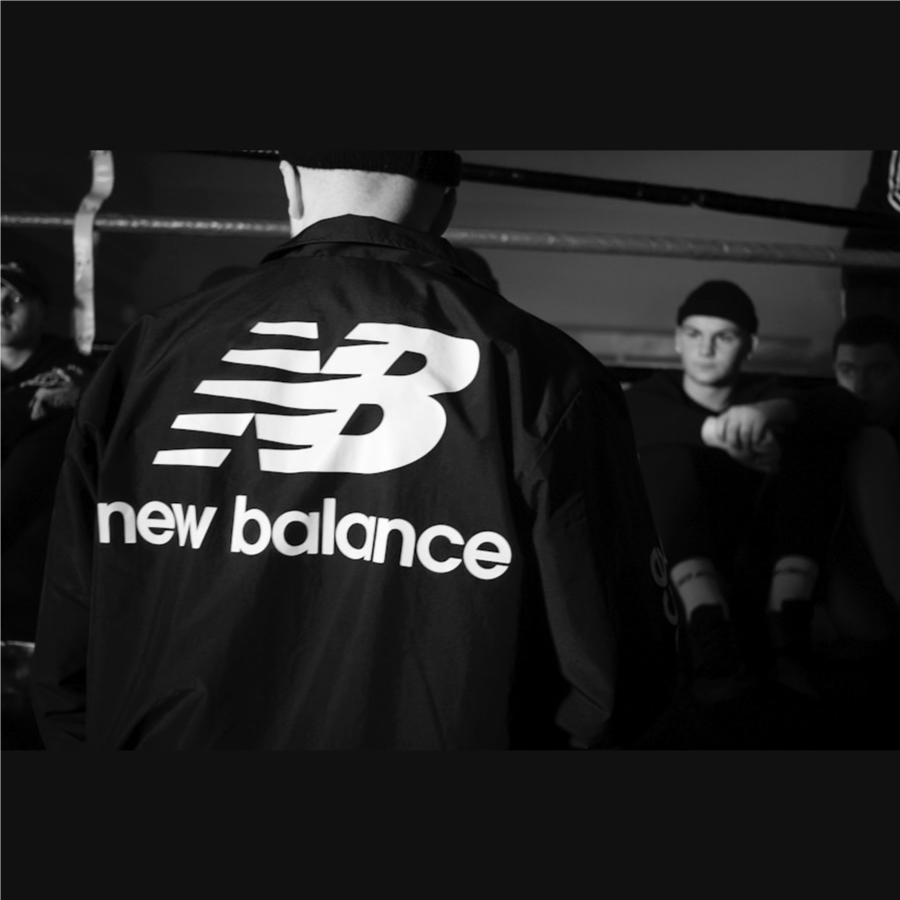  New Balance Women’s 327 Flared Sneaker